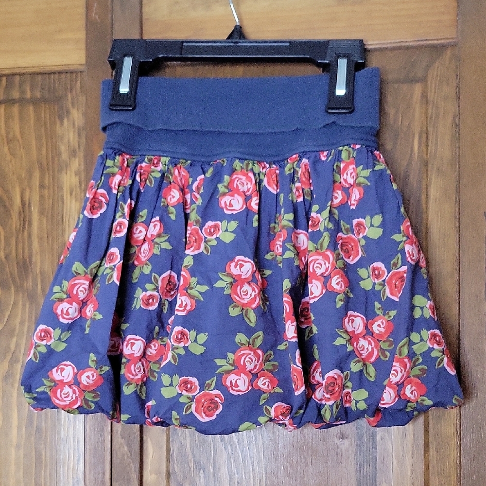 MINI BODEN Navy and Red Floral Bubble Skirt Sz 7-8Yr